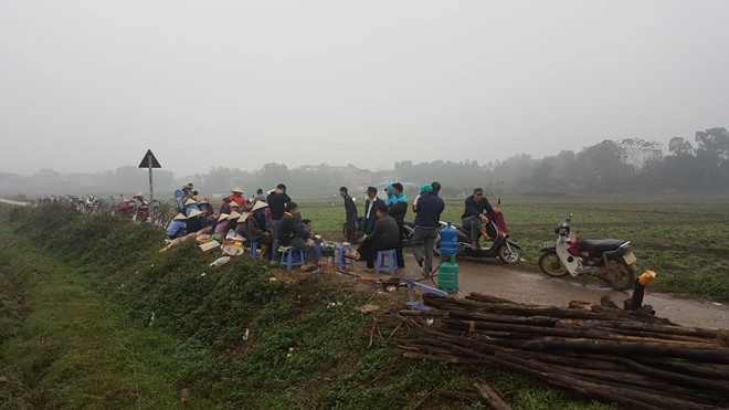 Chủ[-]tịch[-]Hà[-]Nội[-]ra[-]"tối[-]hậu[-]thư"[-]giải[-]quyết[-]khủng[-]hoảng[-]rác